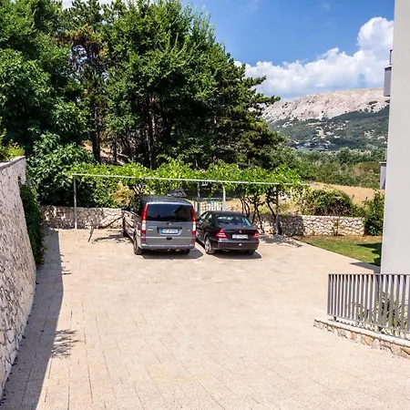 Apartment Deluxe Kovac With Terrace Baska (Krk)