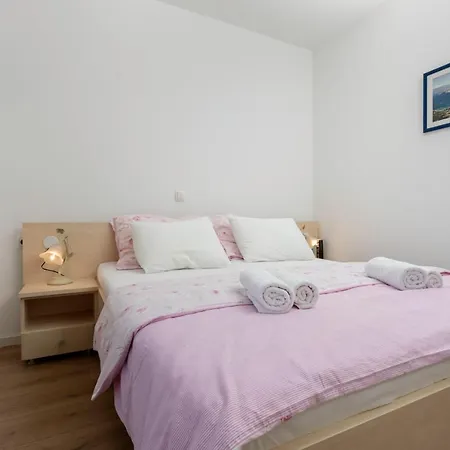 Deluxe Kovac With Terrace * Baška