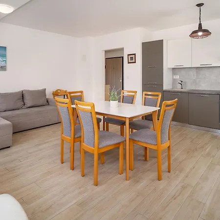 Deluxe Kovac With Terrace Daire