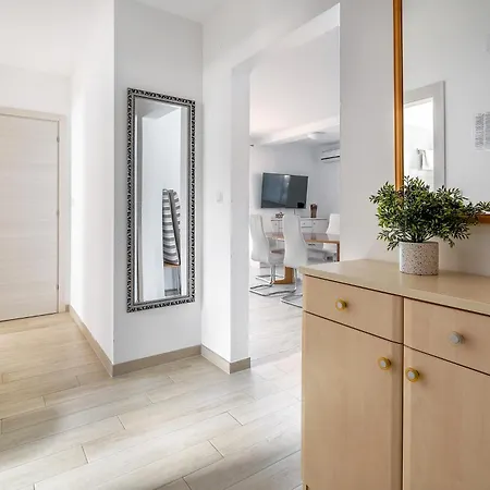 Deluxe Kovac With Terrace Baska (Krk)