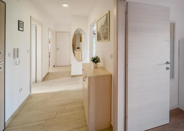 Deluxe Kovac With Terrace Apartman *